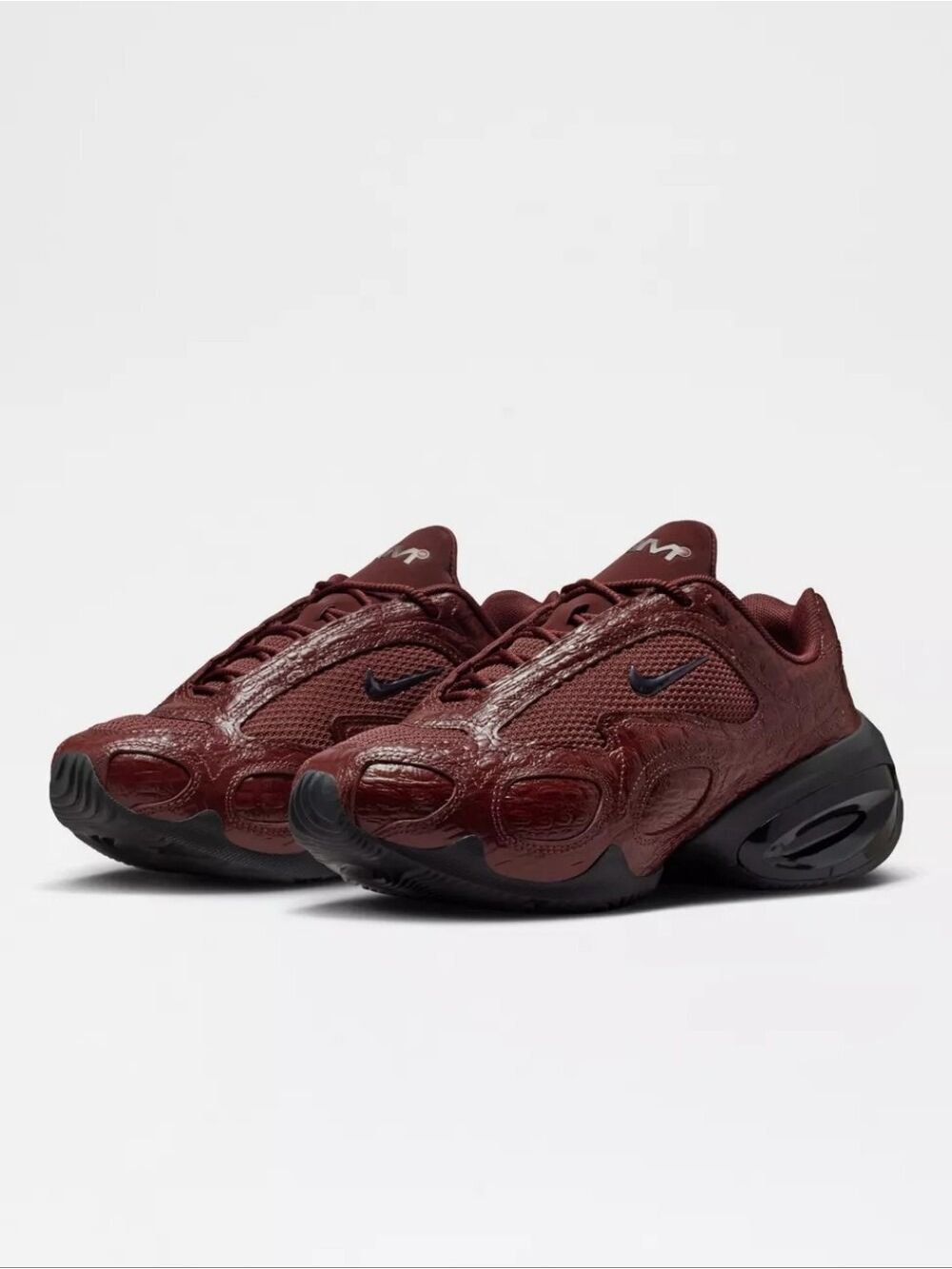 NWOT Nike Women's Air Max Muse SE Sneakers Burgundy 9.5
